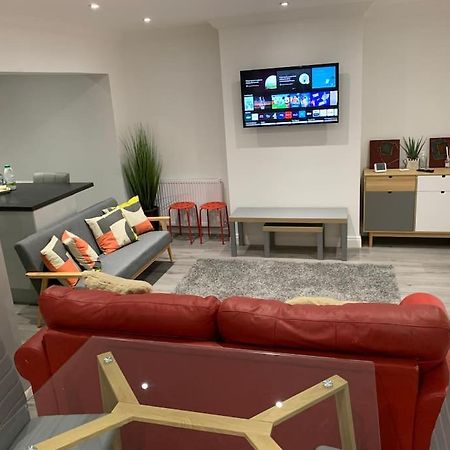 Beautiful 5Bedroom Hse-Contractor/Family/Corporate Dartford Dış mekan fotoğraf