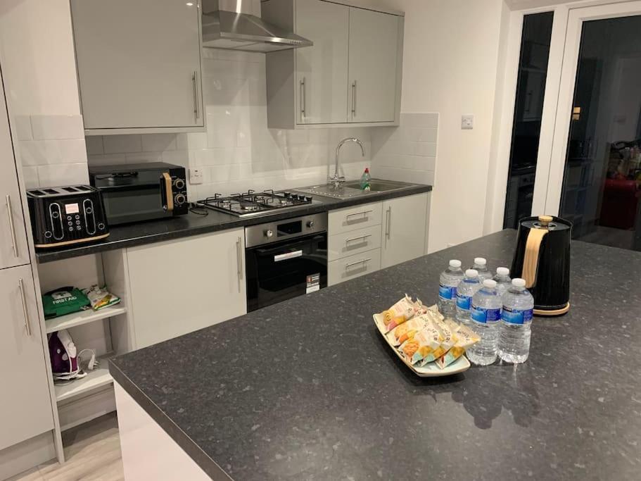 Beautiful 5Bedroom Hse-Contractor/Family/Corporate Dartford Dış mekan fotoğraf